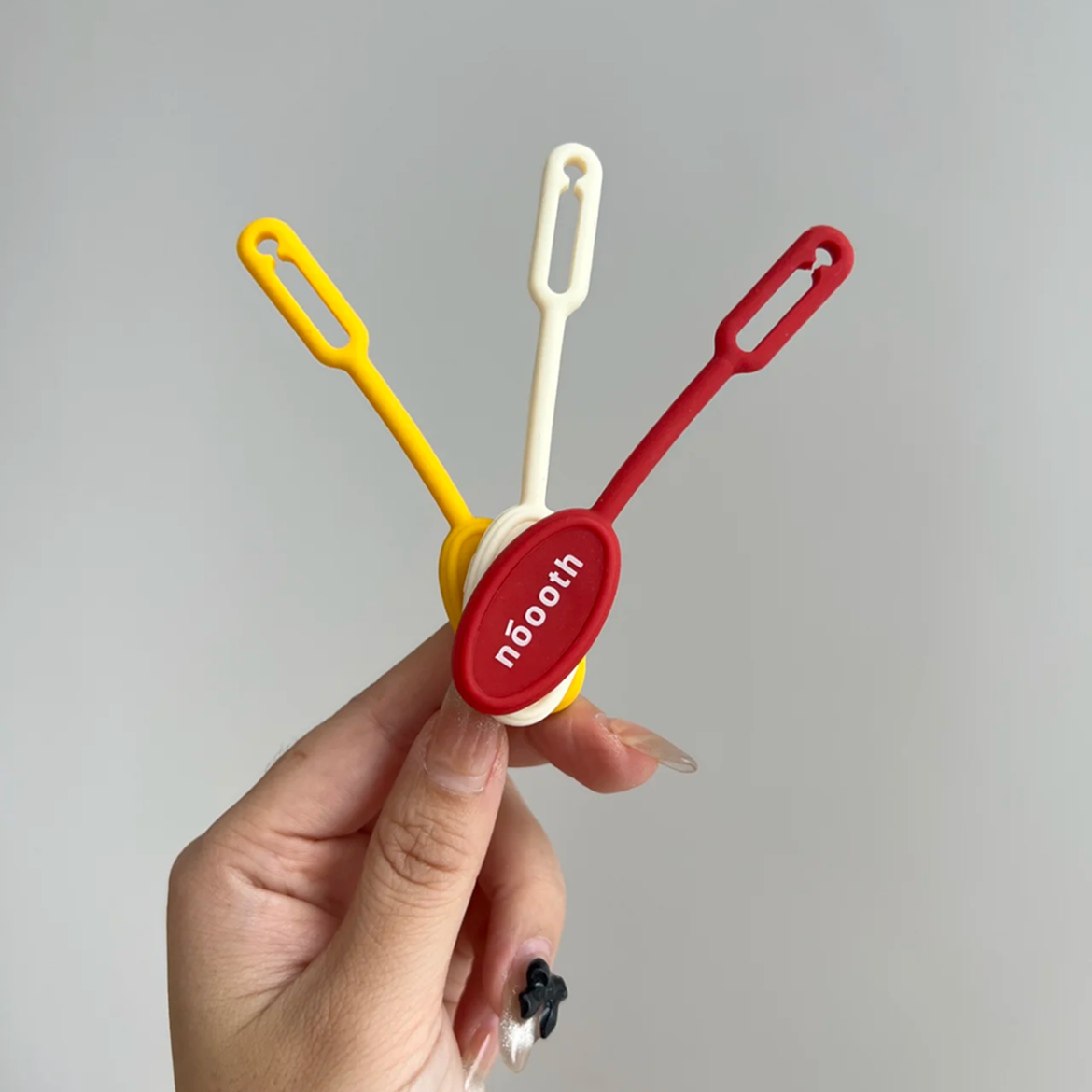 Silicone Magnetic Tether | Stick, Hang, Organize